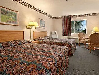 Hotel Super 8 By Wyndham Marana/tucson Area