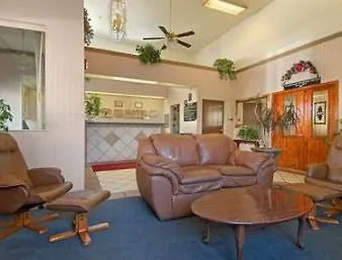 Super 8 By Wyndham Marana/tucson Area