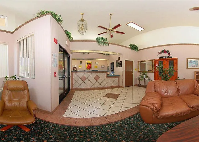 Super 8 By Wyndham Marana/tucson Area