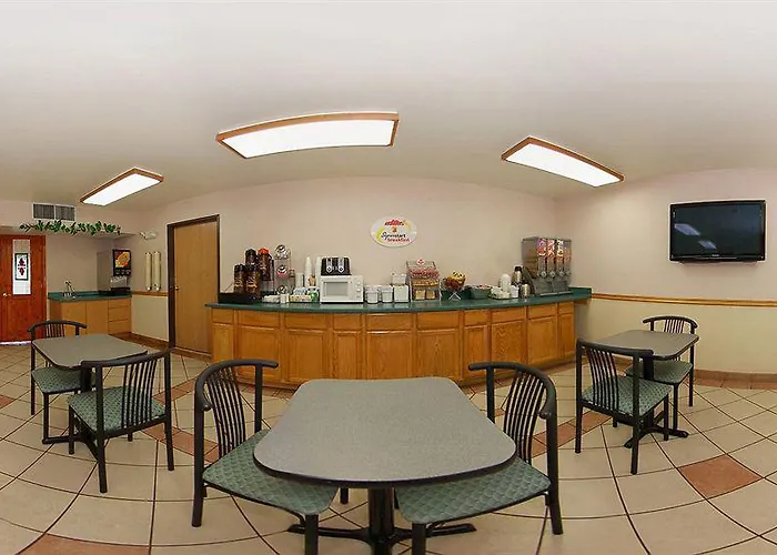 Hotel Super 8 By Wyndham Marana/tucson Area Marana