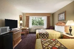 Super 8 By Wyndham Marana/tucson Area Hotel