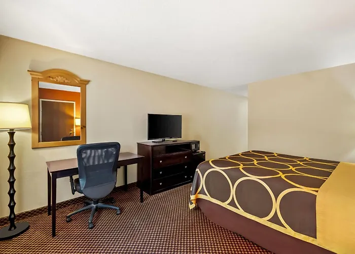 Super 8 By Wyndham Marana/tucson Area Hotel