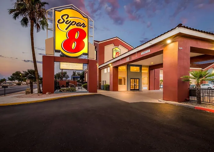 Hotel Super 8 By Wyndham Marana/tucson Area 2*