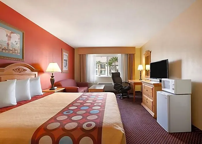 Hotel Super 8 By Wyndham Marana/tucson Area