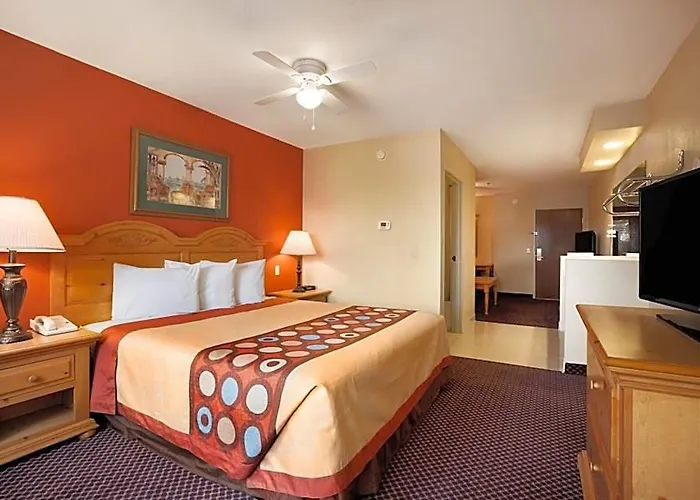 Hotel Super 8 By Wyndham Marana/tucson Area
