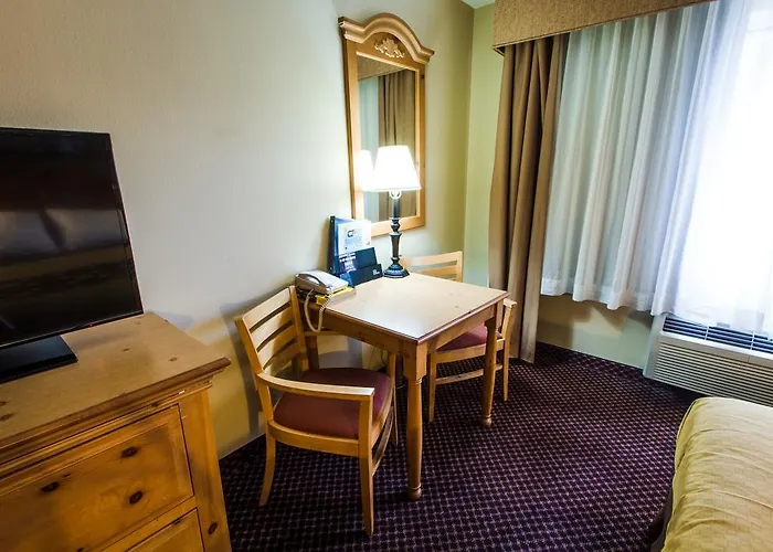 Hotel Super 8 By Wyndham Marana/tucson Area