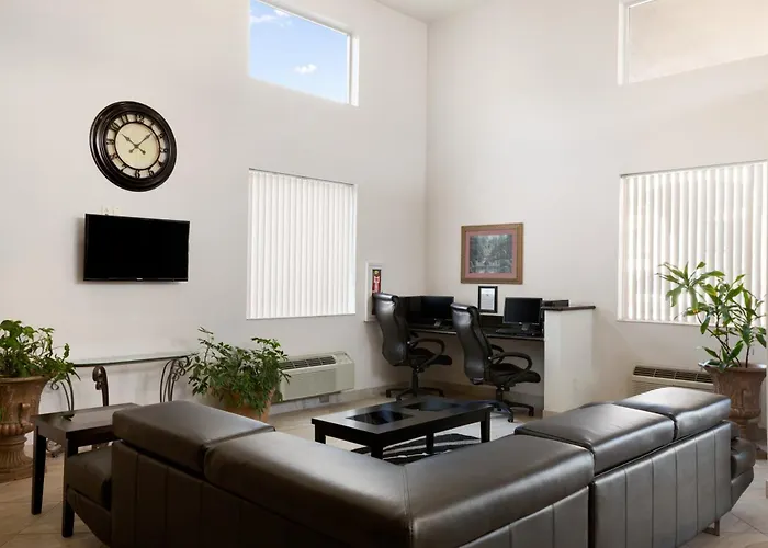Super 8 By Wyndham Marana/tucson Area Hotel 2*